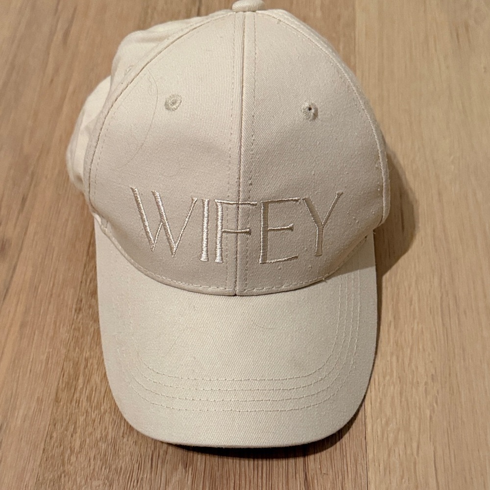 Wifey hat